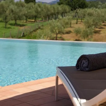 Pacini - Just 1,8 Km Outside - Pool